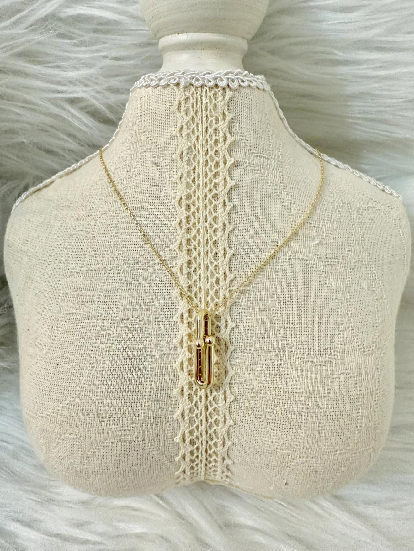 Paperclip Pendant 18k Necklace