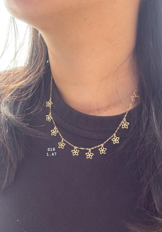 Flower 18k Necklace