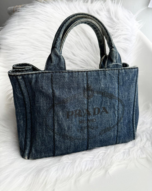Prada Canapa